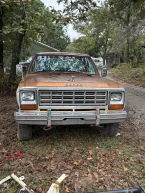 Thumbnail Photo 3 for 1985 Dodge D/W Truck 4x4 Regular Cab