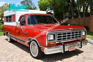 1985 Dodge D/W Truck