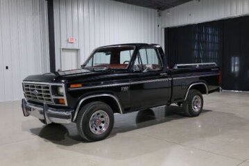 1985 Ford F150 2WD Regular Cab