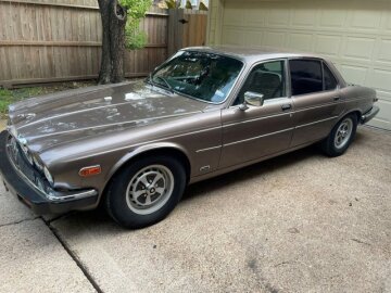 1985 Jaguar XJ6