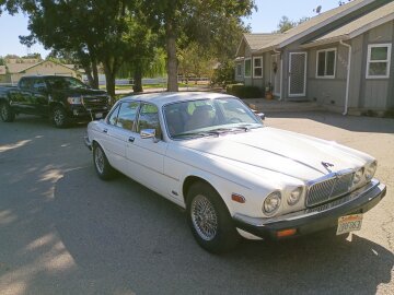 1985 Jaguar XJ6