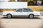 Thumbnail Photo 4 for 1985 Lincoln Town Car