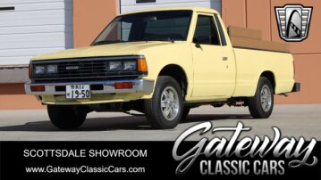 1985 Nissan Pickup 2WD Regular Cab Long Bed