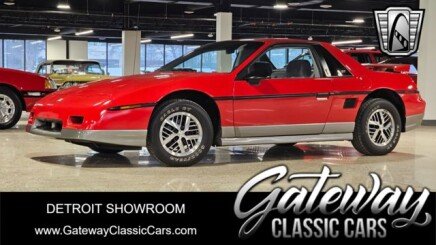 Photo 1 for 1985 Pontiac Fiero GT