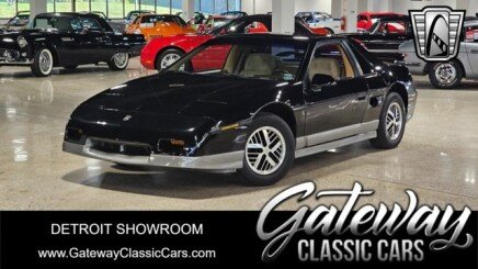 Photo 1 for 1985 Pontiac Fiero GT