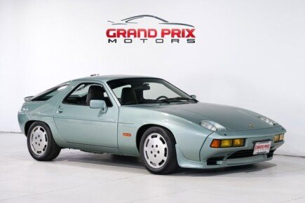 Photo 1 for 1985 Porsche 928