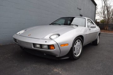 1985 Porsche 928
