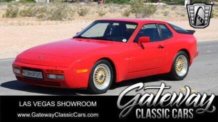 Photo 1 for 1985 Porsche 944