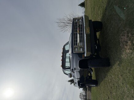 Photo 1 for 1986 Chevrolet C/K Truck 4x4 Regular Cab 2500 for Sale by Owner