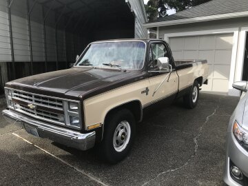 1986 Chevrolet C/K Truck 2WD Regular Cab 2500