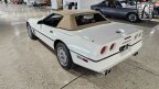 Thumbnail Photo 3 for 1986 Chevrolet Corvette Convertible