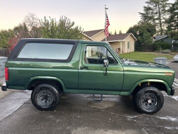 1986 Ford Bronco 2-Door