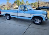 1986 Ford F150 2WD Regular Cab XL
