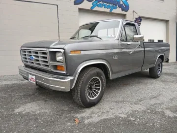 1986 Ford F150 2WD Regular Cab