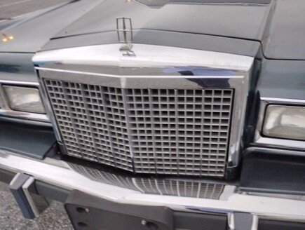 Photo 1 for 1986 Lincoln Town Car