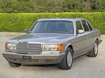 1986 Mercedes-Benz 420SEL