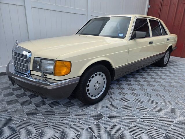 1986-Mercedes_Benz-420SEL-