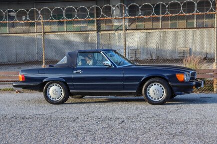 Photo 1 for 1986 Mercedes-Benz 560SL