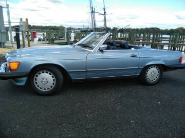 1986 Mercedes-Benz 560SL
