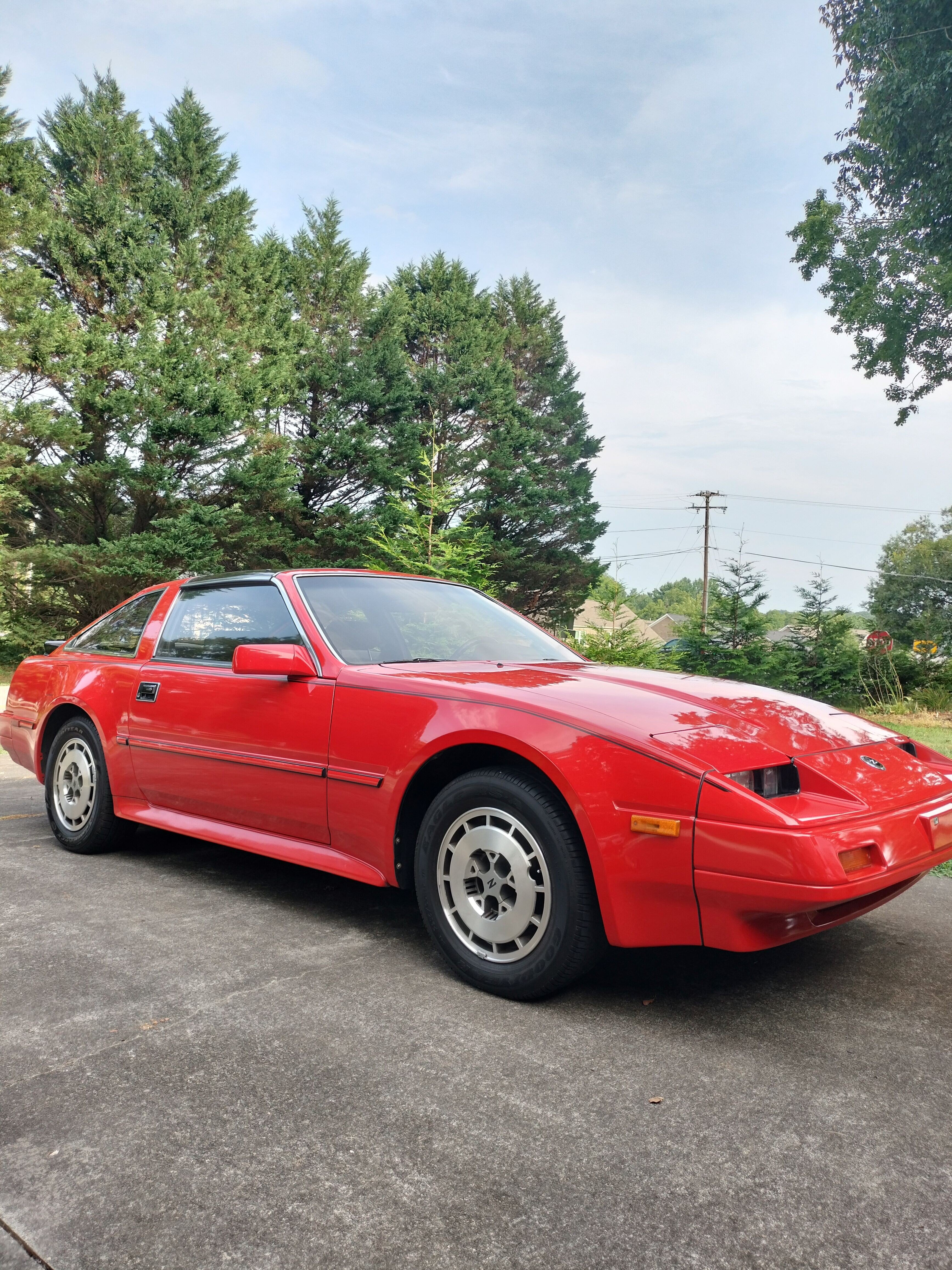 最終値下げ　スザニベスト moderate vintage 1984 Nissan 300ZX 50th Anniversary Edition - Silver/Black