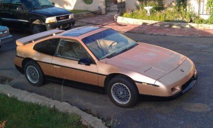 Photo 1 for 1986 Pontiac Fiero