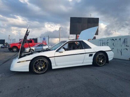 Photo 1 for 1986 Pontiac Fiero SE