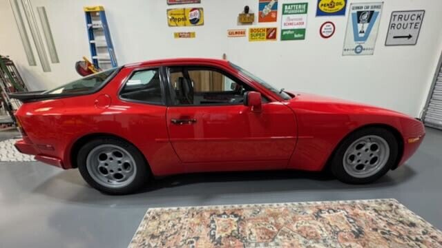 1986 Porsche 944 Turbo Coupe