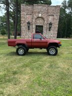 Thumbnail Photo 2 for 1986 Toyota Pickup 4x4 Regular Cab for Sale by Owner