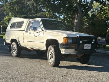 1986 Toyota Pickup 4x4 Xtracab DX