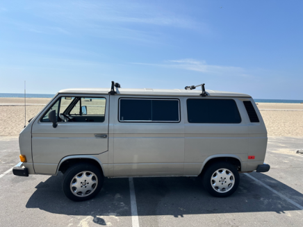 Photo 1 for 1986 Volkswagen Vanagon GL for Sale by Owner