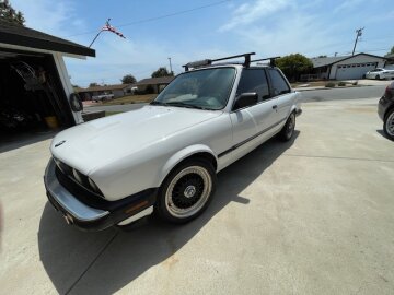 1987 BMW 325e Sedan