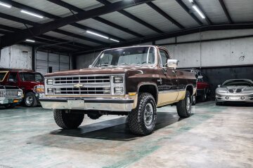 1987 Chevrolet C/K Truck 4x4 Regular Cab 1500