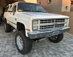 Thumbnail Photo 6 for 1987 Chevrolet Suburban 4WD 2500 for Sale by Owner