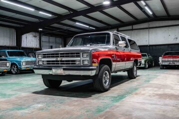 1987 Chevrolet Suburban 4WD