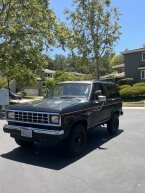 Thumbnail Photo 3 for 1987 Ford Bronco II 4WD for Sale by Owner