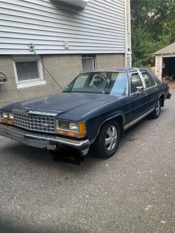1987 Ford Crown Victoria LX Sedan