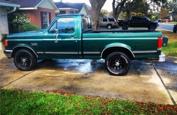 1987 Ford F150 2WD Regular Cab XL