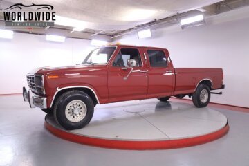 1987 Ford F350 2WD Crew Cab