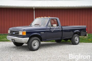 1987 Ford F350 2WD Regular Cab