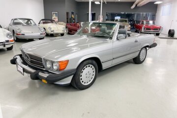 1987 Mercedes-Benz 560SL