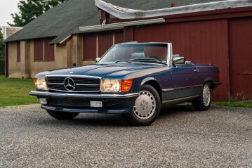 1987 Mercedes-Benz 560SL