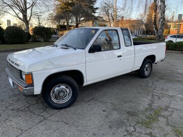 1987 Nissan Pickup 2WD King Cab