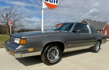 1987 Oldsmobile Cutlass Supreme Coupe