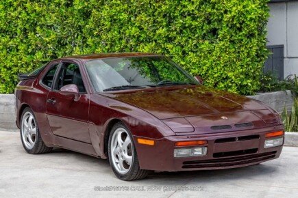 Photo 1 for 1987 Porsche 944