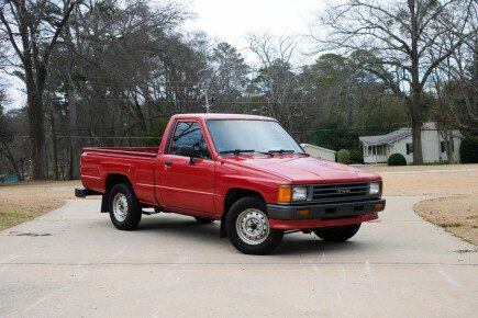 Photo 1 for 1987 Toyota Pickup 2WD Regular Cab for Sale by Owner