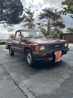 Thumbnail Photo 1 for 1987 Toyota Pickup 2WD Regular Cab for Sale by Owner