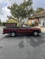 Thumbnail Photo 3 for 1987 Toyota Pickup 2WD Regular Cab for Sale by Owner