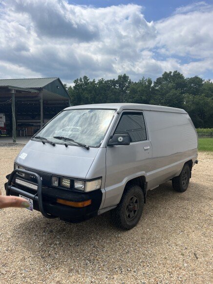 Photo 1 for 1987 Toyota Van 4WD for Sale by Owner