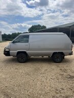 Thumbnail Photo 2 for 1987 Toyota Van 4WD for Sale by Owner