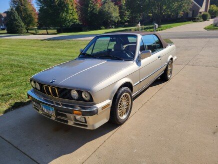 Photo 1 for 1988 BMW 325i Convertible for Sale by Owner